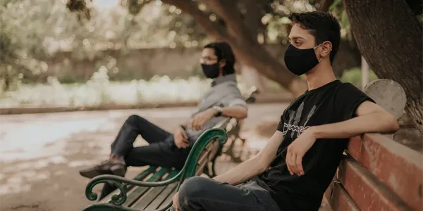 can mask protect from cigarette smoke Wearing face masks as a potential source for inhalation and oral uptake of inanimate toxins  A scoping review Man wearing protective filter mask