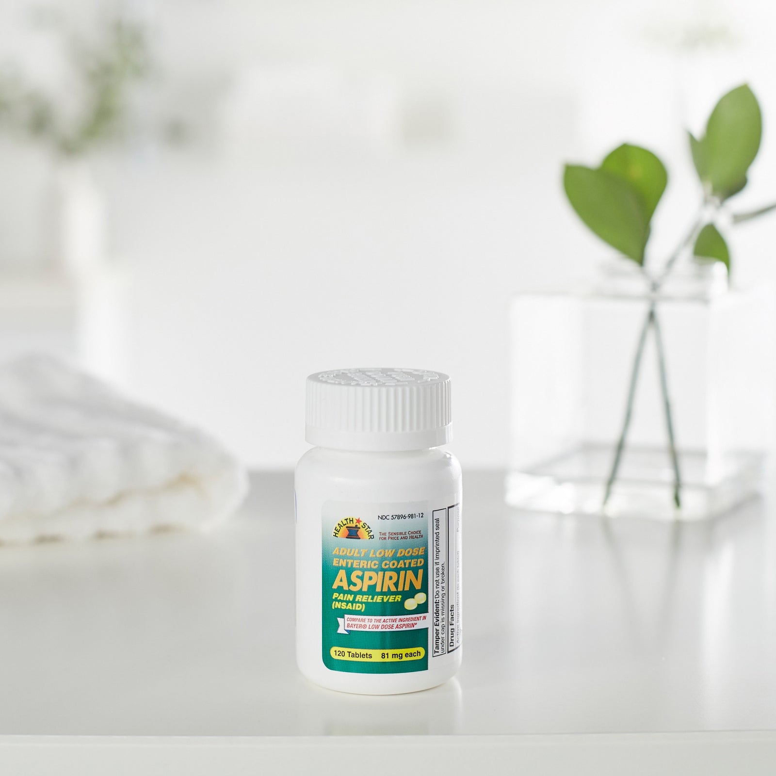 HEALTH STAR® 81 mg Strength Aspirin Tablets