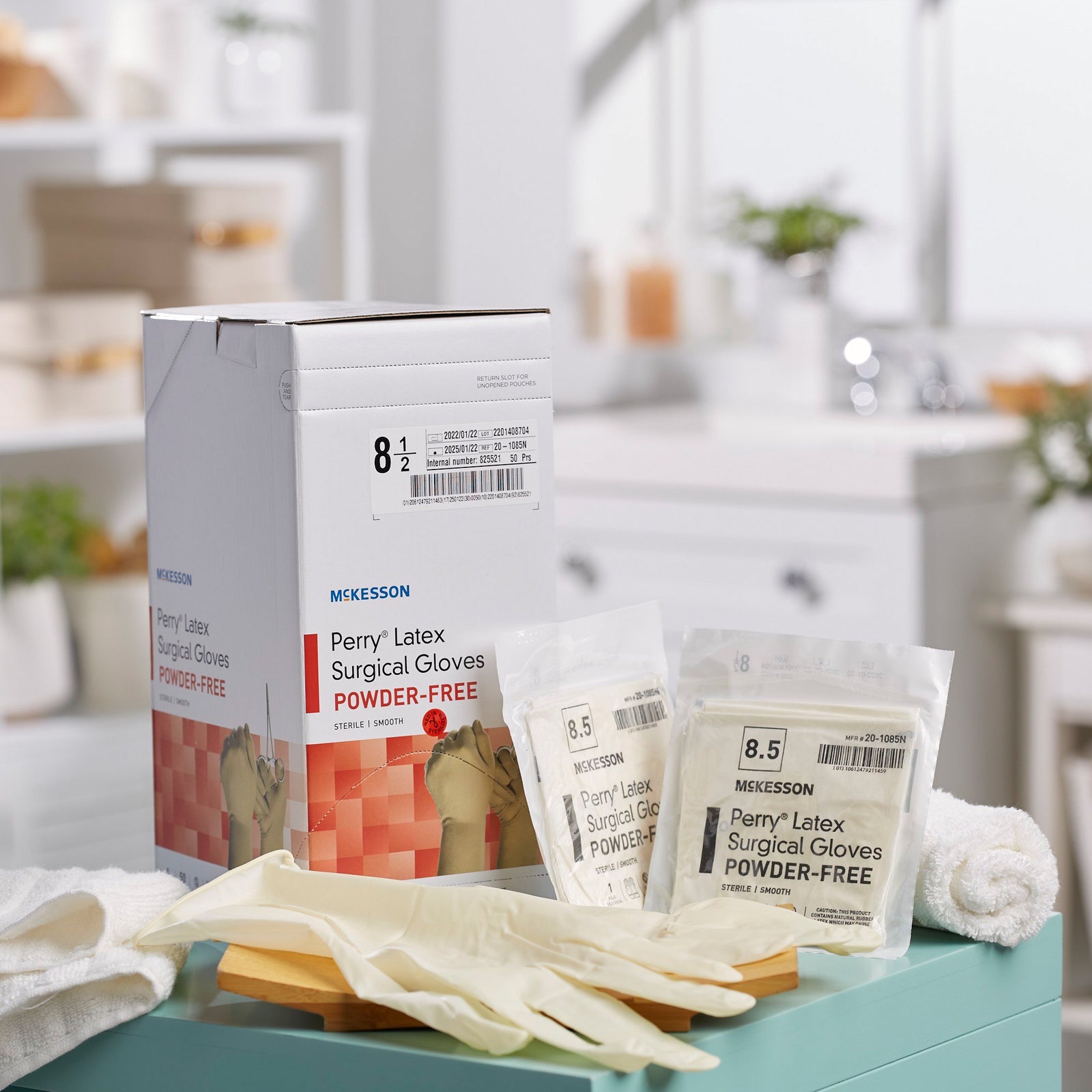 McKesson MedSurg Sterile Latex Surgical Gloves, Smooth