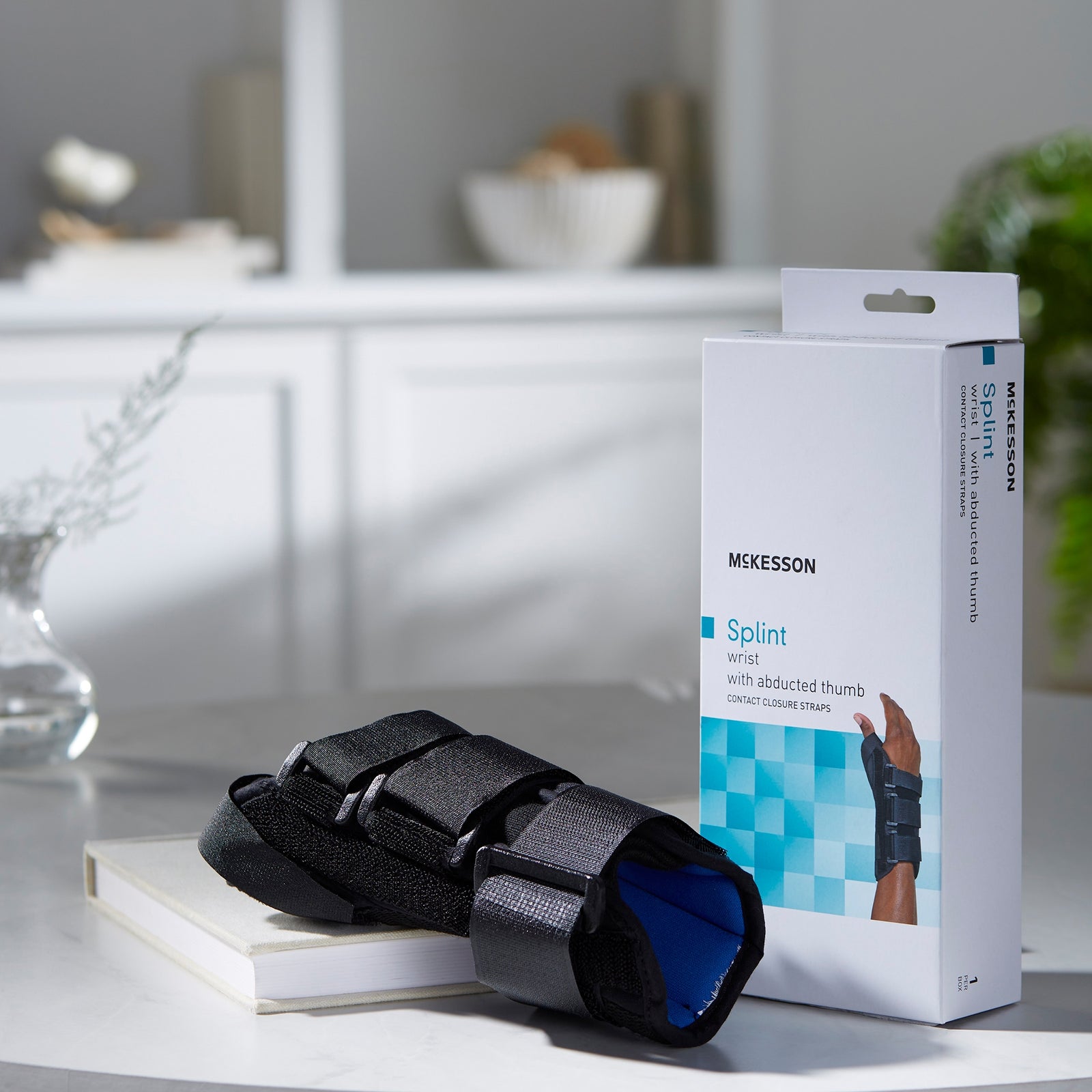 McKesson MedSurg Wrist Brace with Abducted Thumb - Right Hand