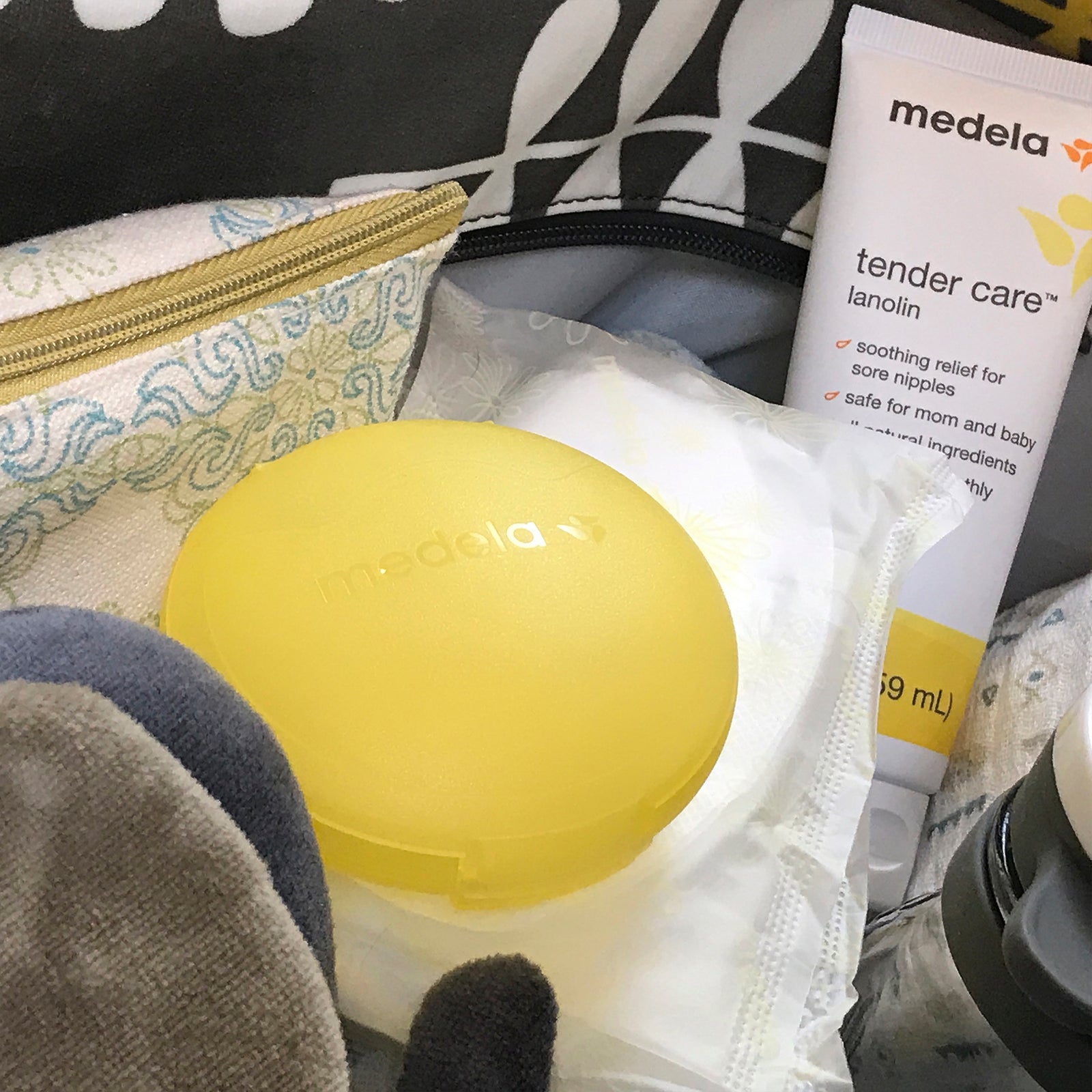 Medela 24mm Silicone Nipple Shield with Case
