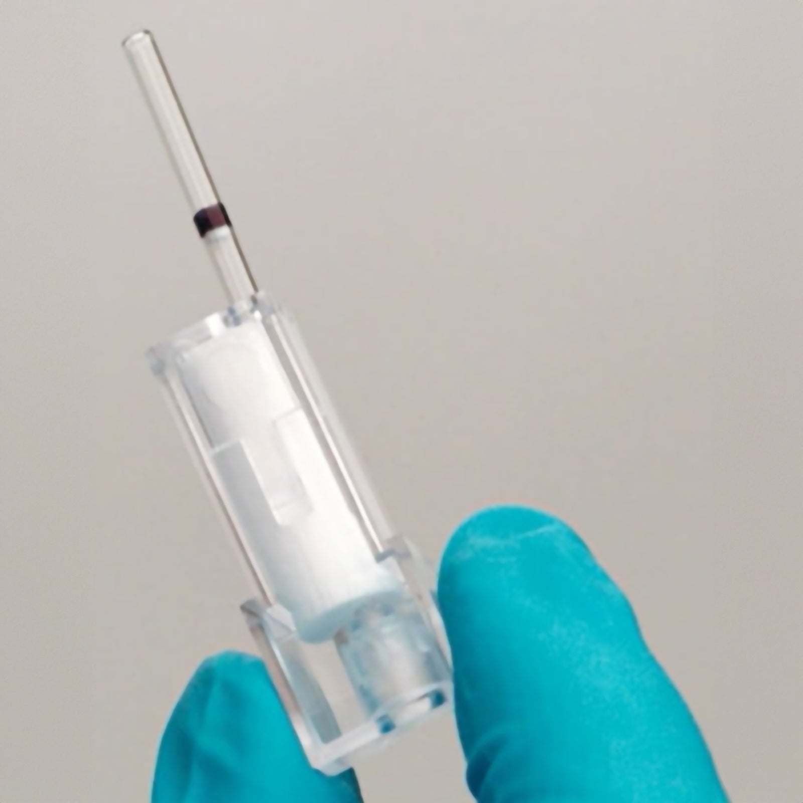 DCA Vantage Capillary Holder for Microalbumin/Creatinine Tests