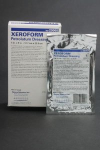 Xeroform Petrolatum Impregnated Dressing, Square, 2 x 2 Inch, Sterile