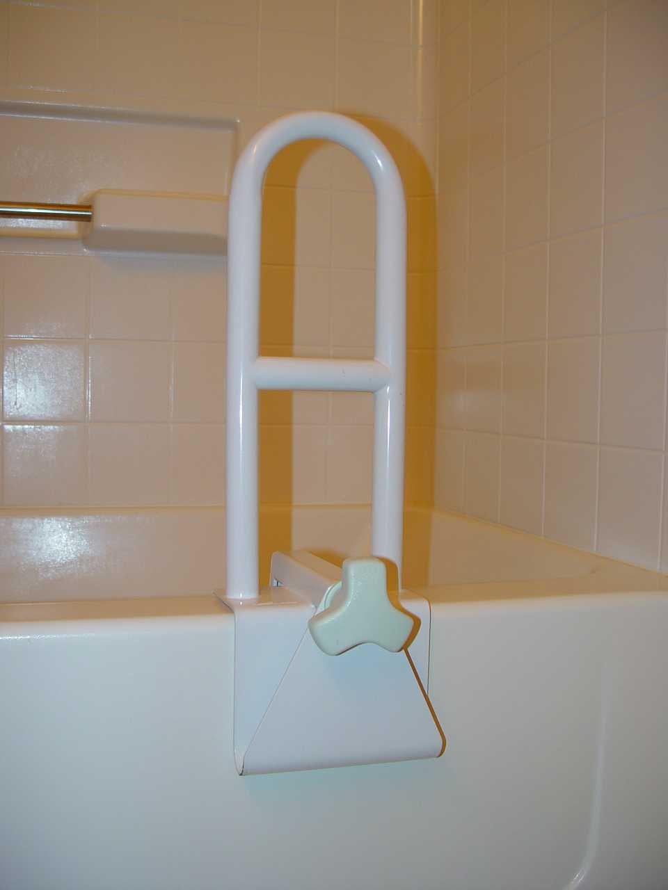 McKesson Tub Grab Bar, Non-Weight-Bearing, 6 x 14 Inch