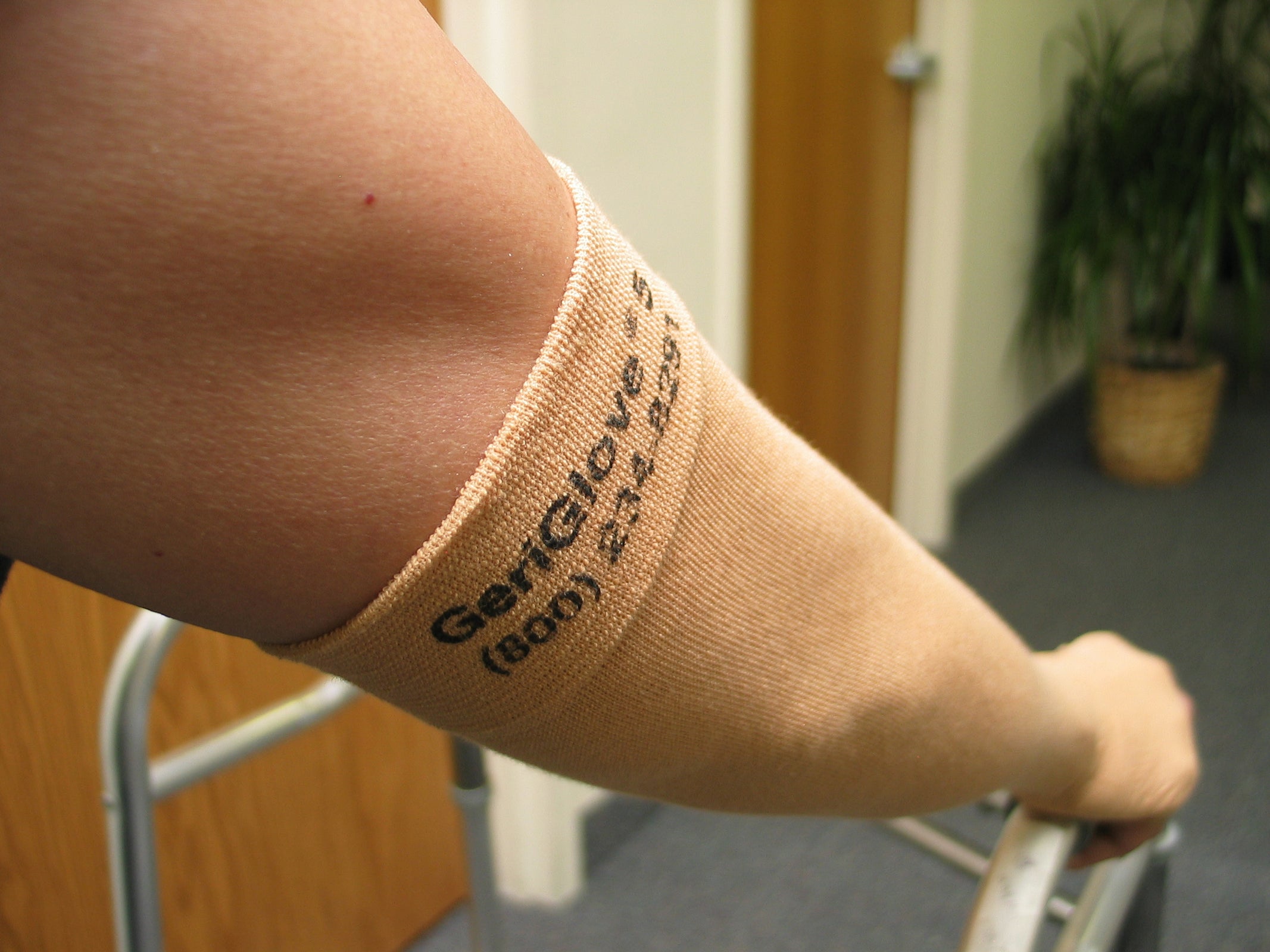 GeriGlove Arm Sleeves