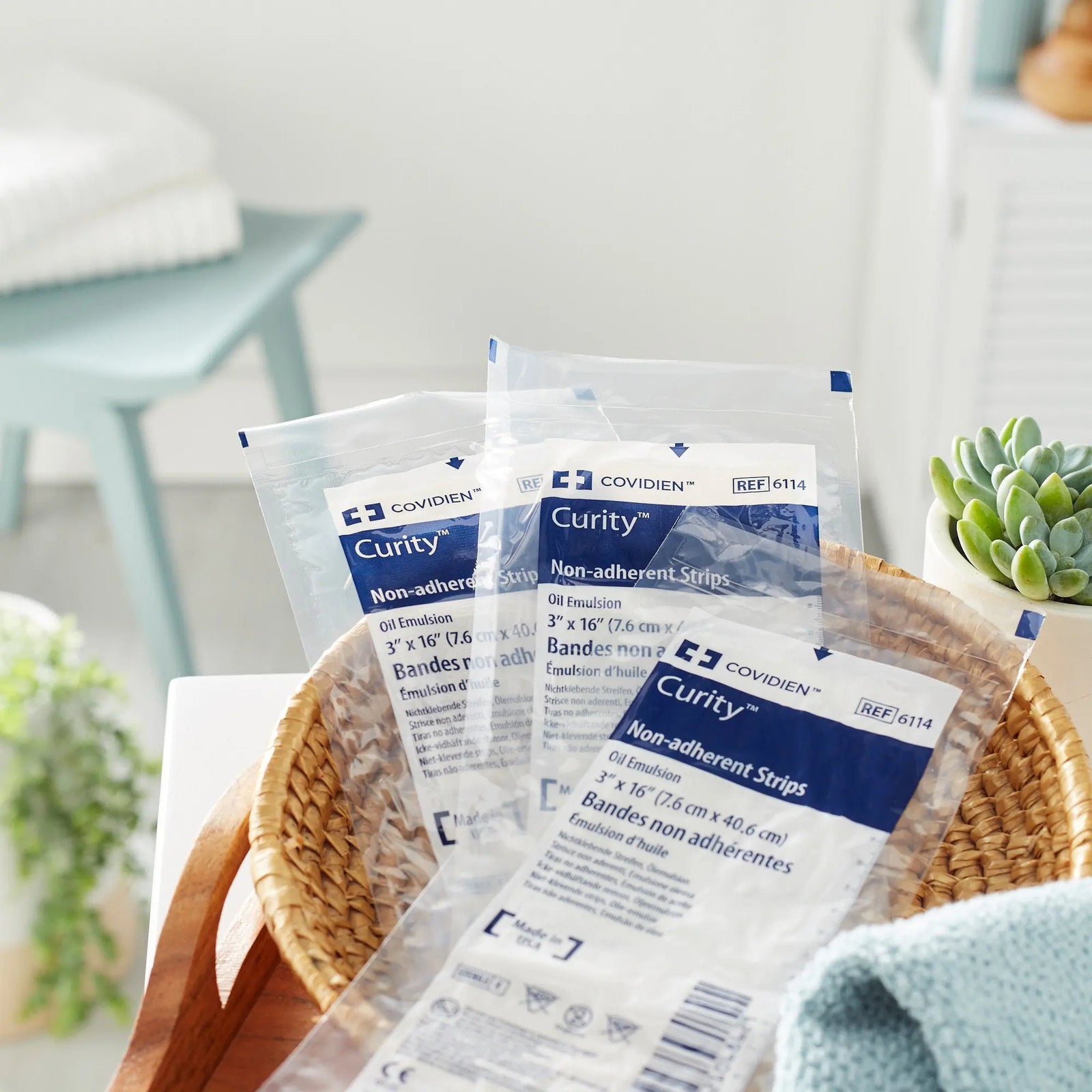 COVIDIEN Curity Non-Adherent Strips