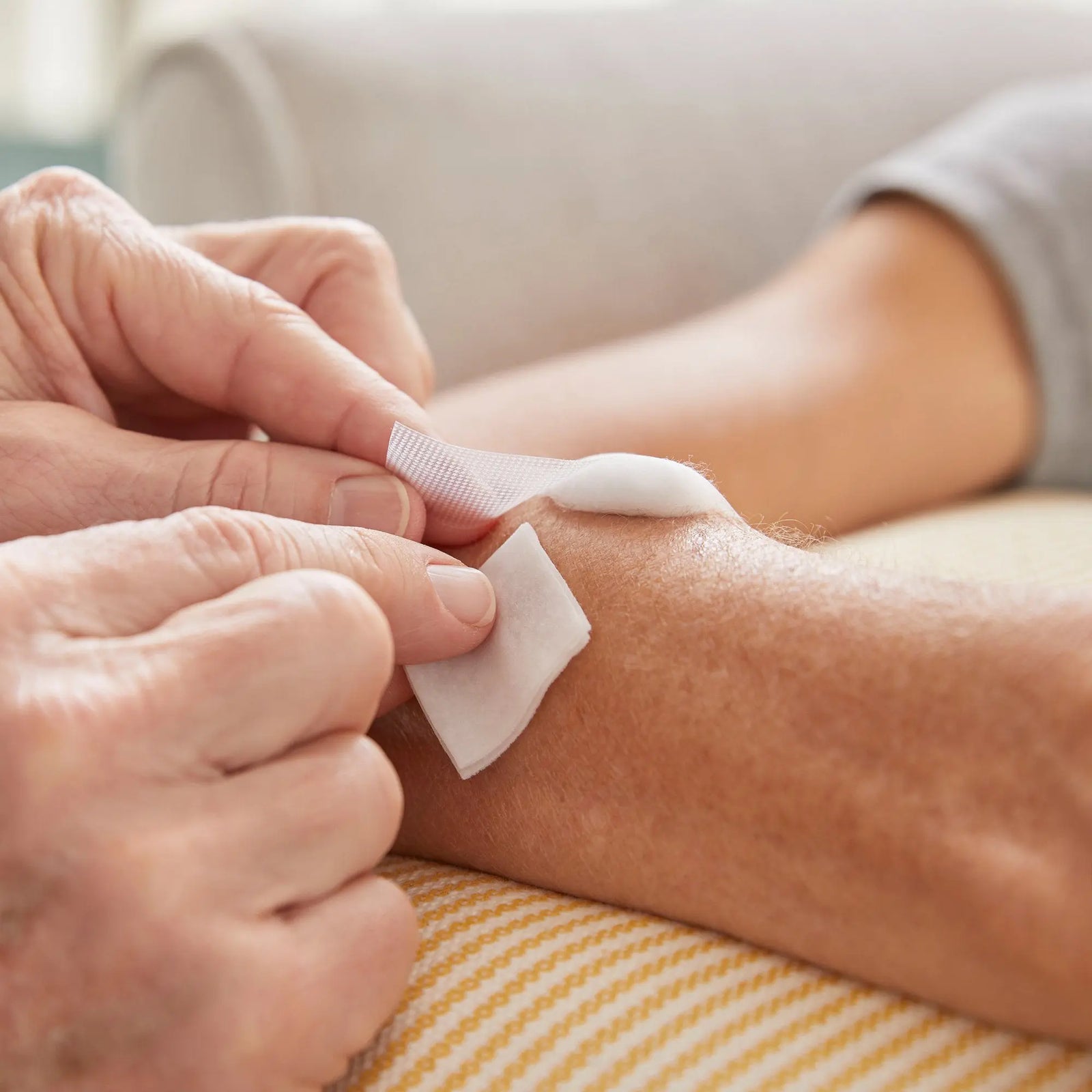 McKesson Adhesive Remover Wipes