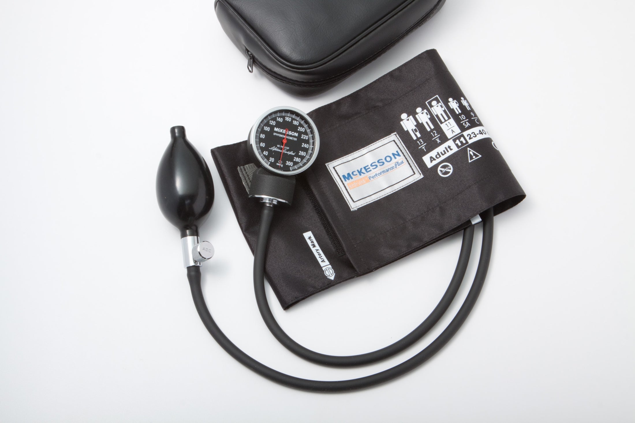 McKesson LUMEON™ Small Adult Aneroid Sphygmomanometer