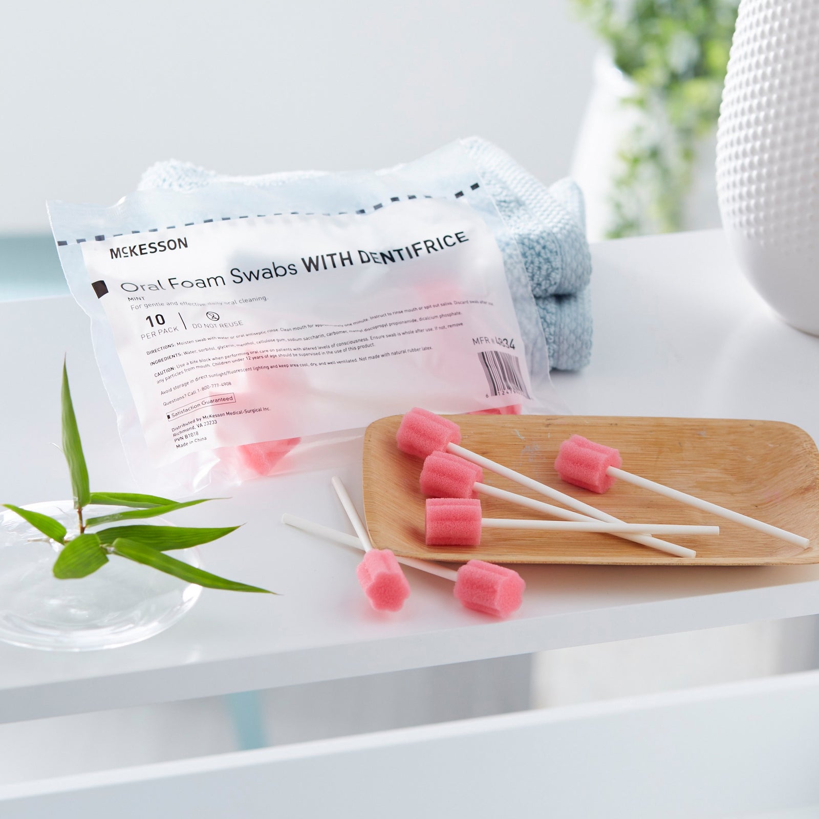 McKesson Oral Foam Swabsticks with Dentifrice Mint