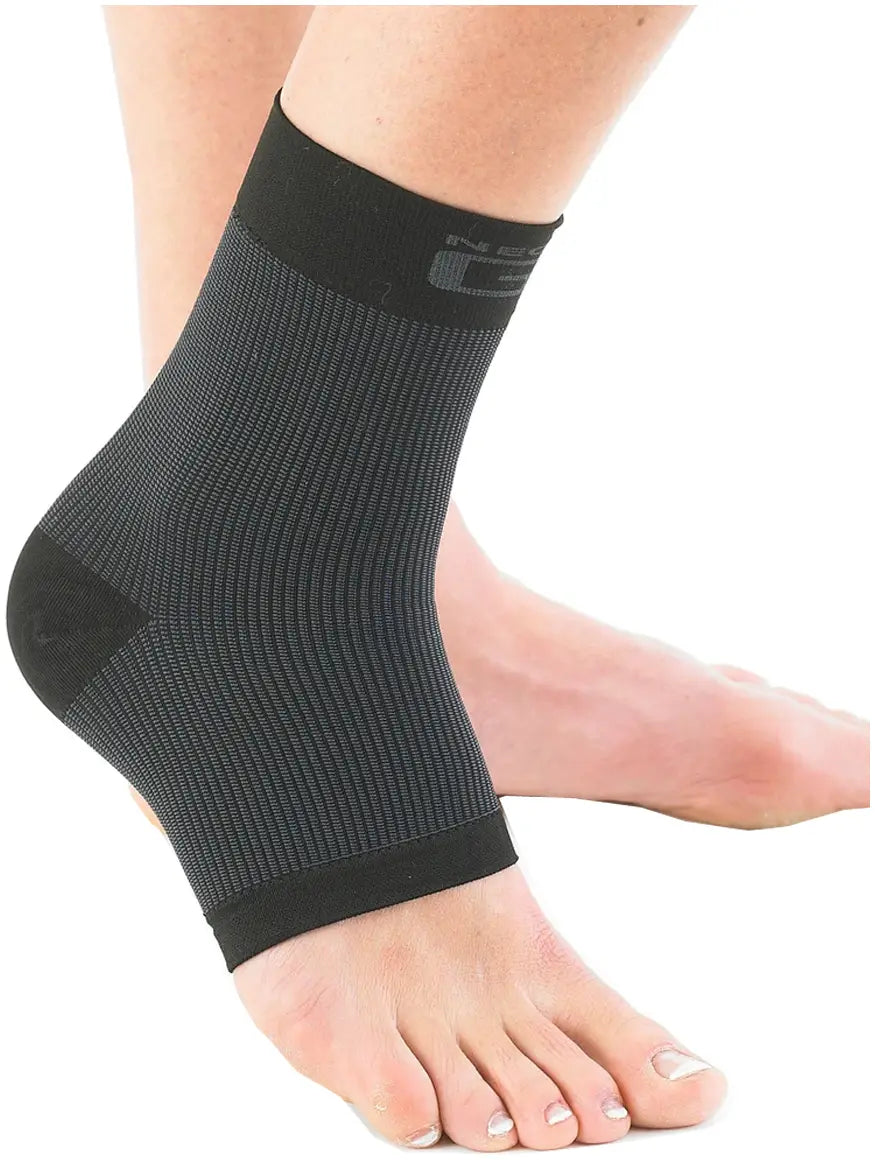 Neo G Airflow Ankle Support - Small & Large Sizes