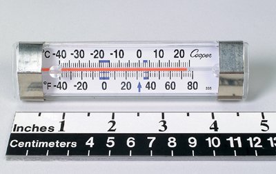 Refrigerator / Freezer Thermometer Fahrenheit / Celsius -40° To +80°F (-40° To +25°C) Without External Probe Multiple Mounting Options Does Not Require Power