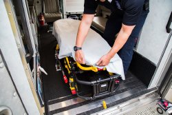 Bed Sheet Flat Sheet 40 X 72 Inch White Disposable