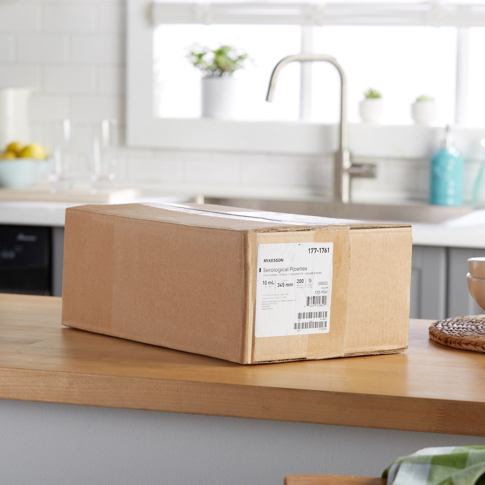 McKesson Serological Pipettes: 5/10/50 mL, 0.1/0.5 mL, Sterile, -2.5/+9 mL Graduations