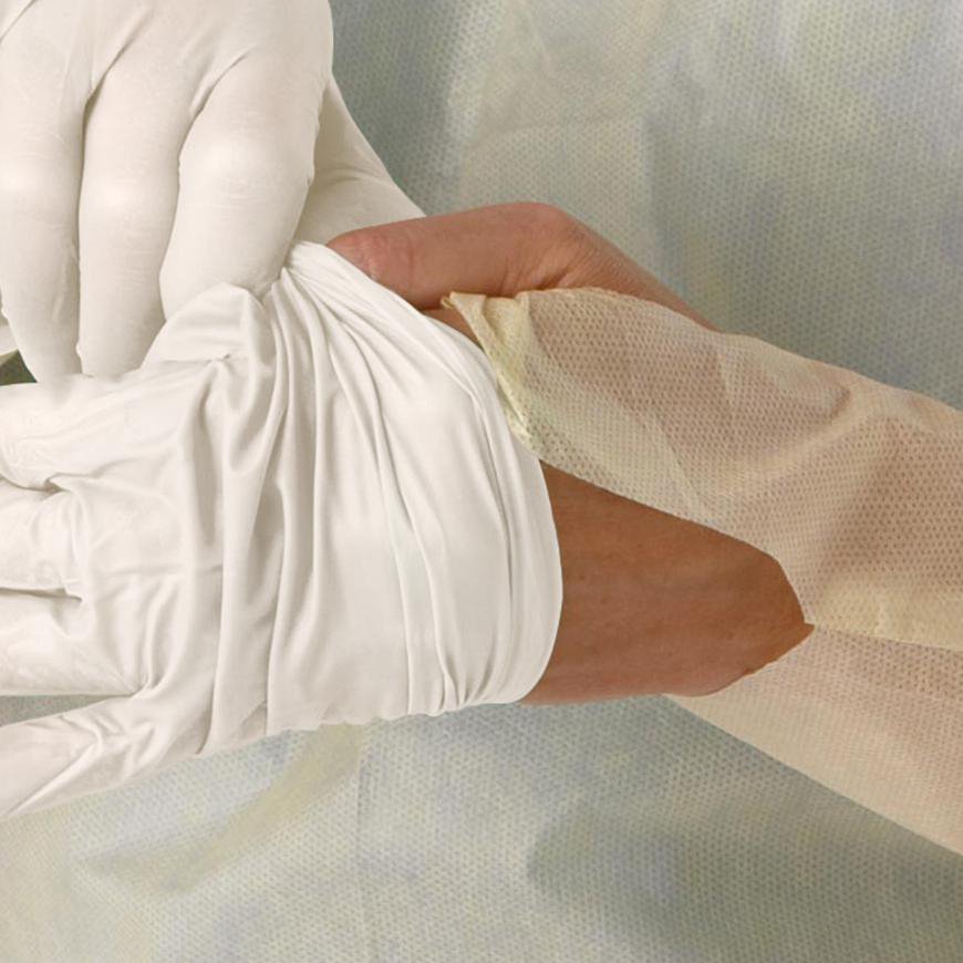 QuickComply Protective Procedure Gown