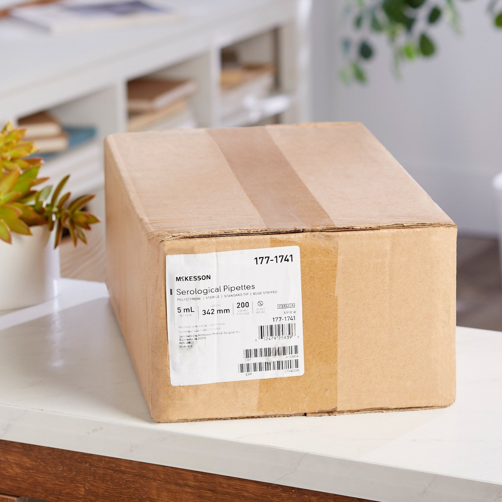 McKesson Serological Pipettes: 5/10/50 mL, 0.1/0.5 mL, Sterile, -2.5/+9 mL Graduations