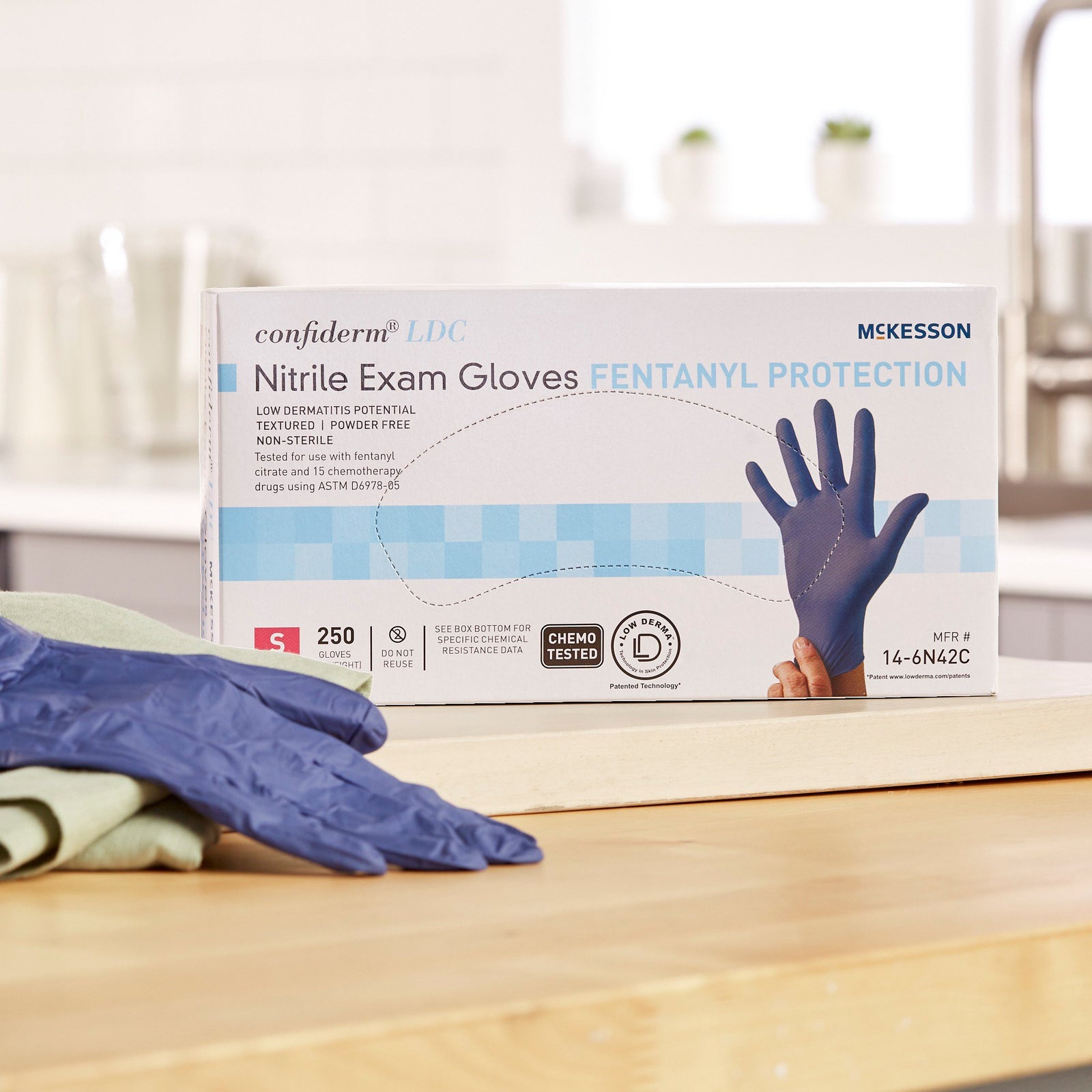 McKesson Confiderm LDC Exam Glove